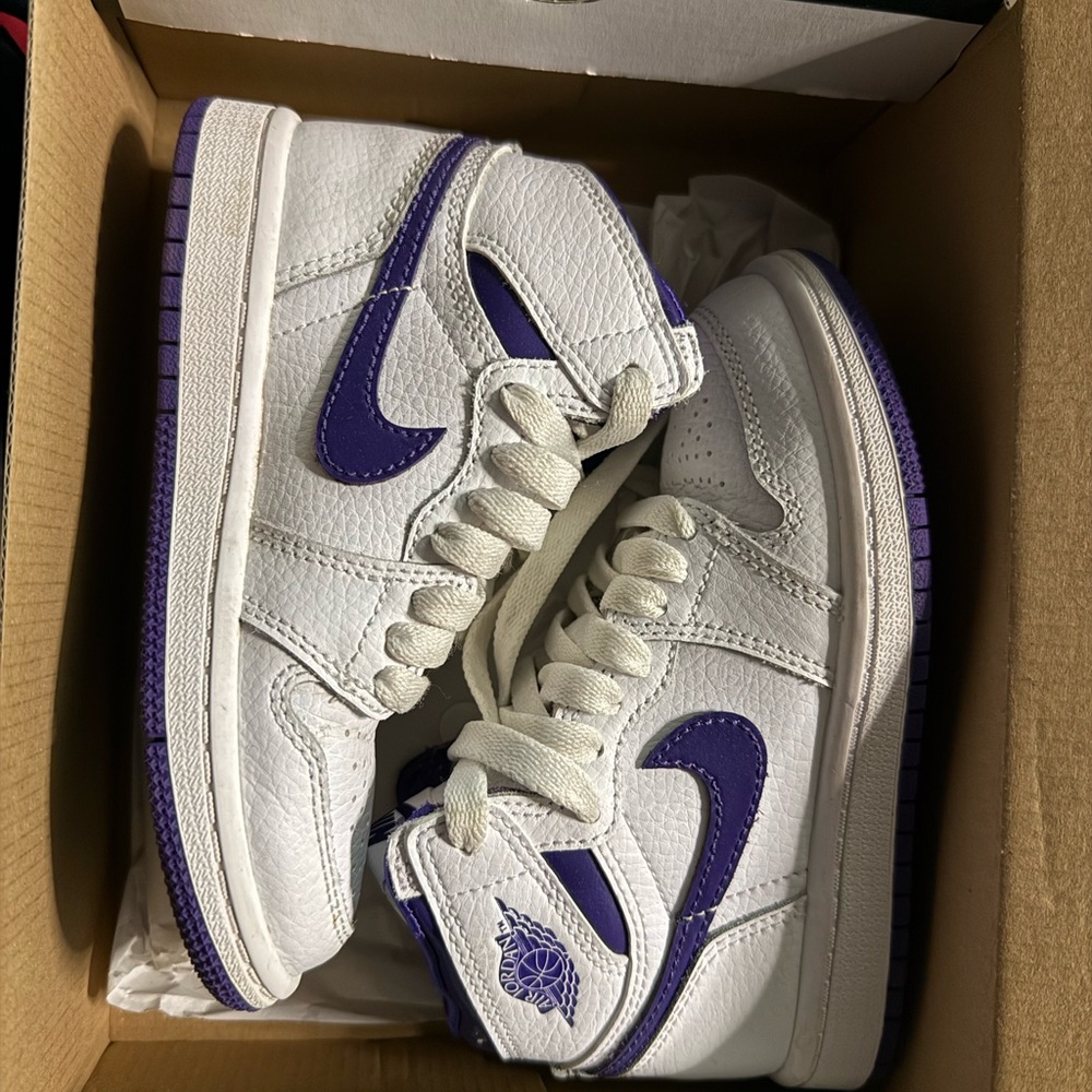 Air Jordan 1 Hi White and Purple Sneakers